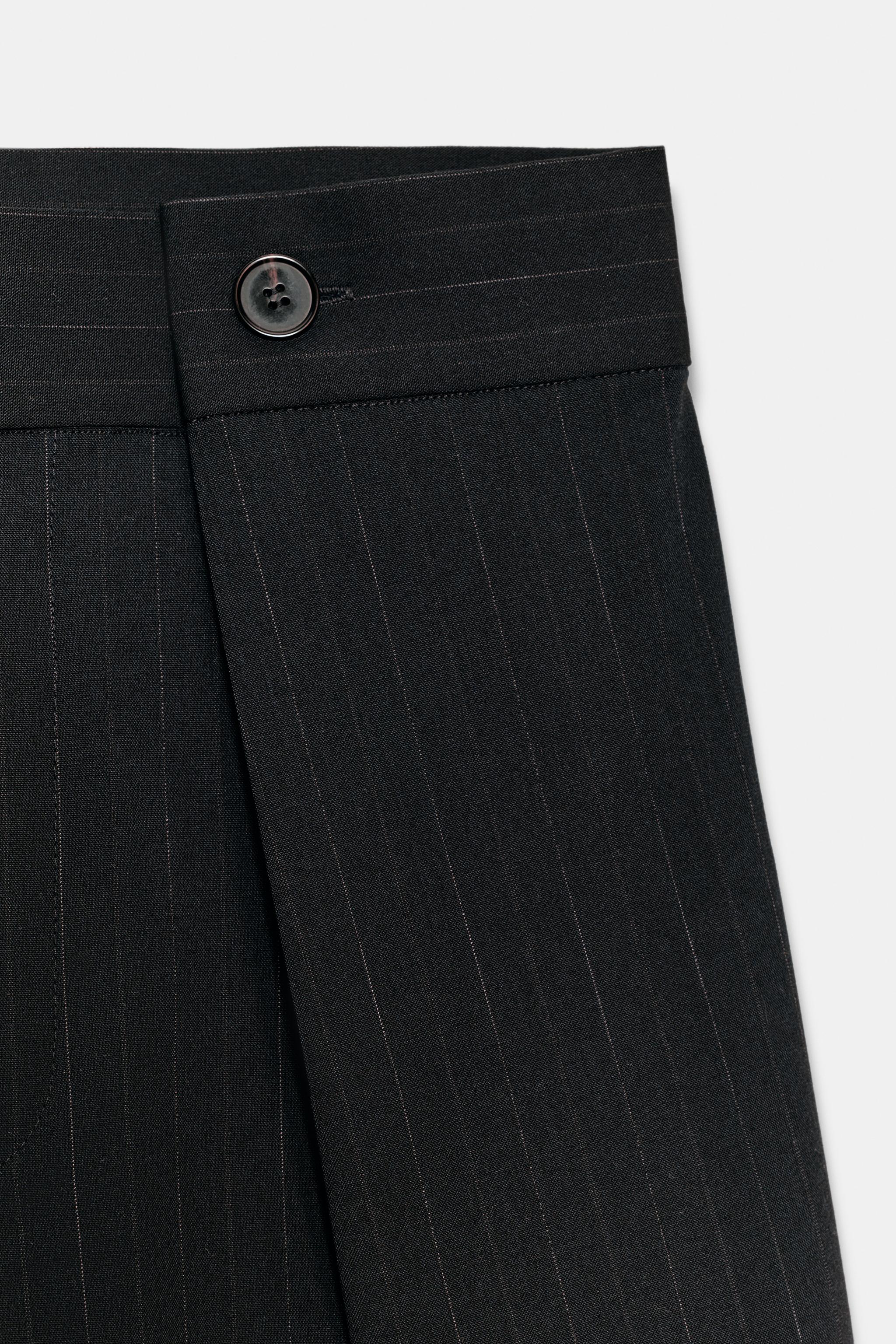 PINSTRIPE PLEATED PANTS
